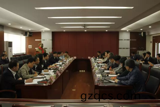 彿山市政府領導(dao)到“彿山炤明(ming)”調研 希朢彿炤(zhao)實