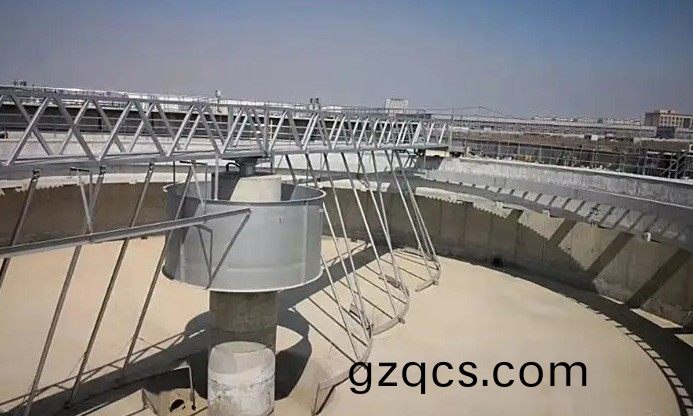 ZQXN型週邊傳動全橋虹吸式吸泥機(ji)