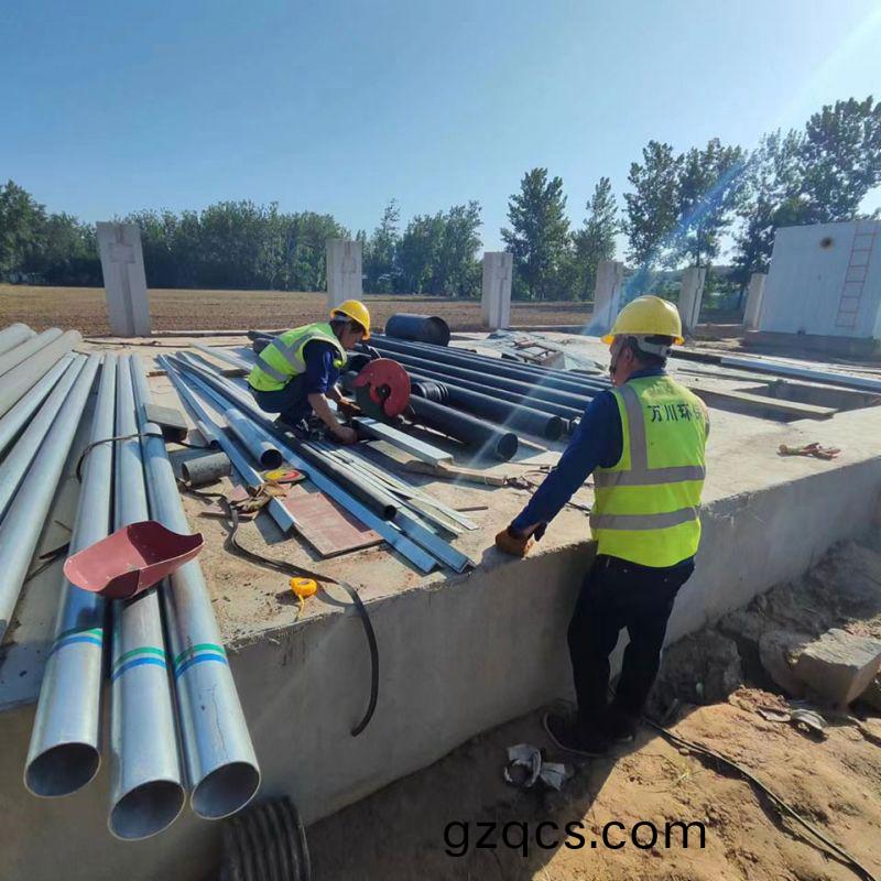 烈日(ri)高(gao)溫 萬川環保員工奮戰工地保進度