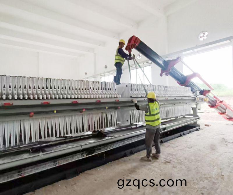 四川(chuan)自貢工地雙節施工忙,堅守崗位獻力量