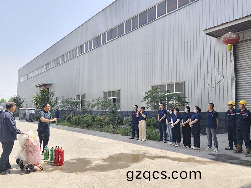 萬川(chuan)環保集糰夏季消防縯練：築牢(lao)安全防線，守護綠色傢園